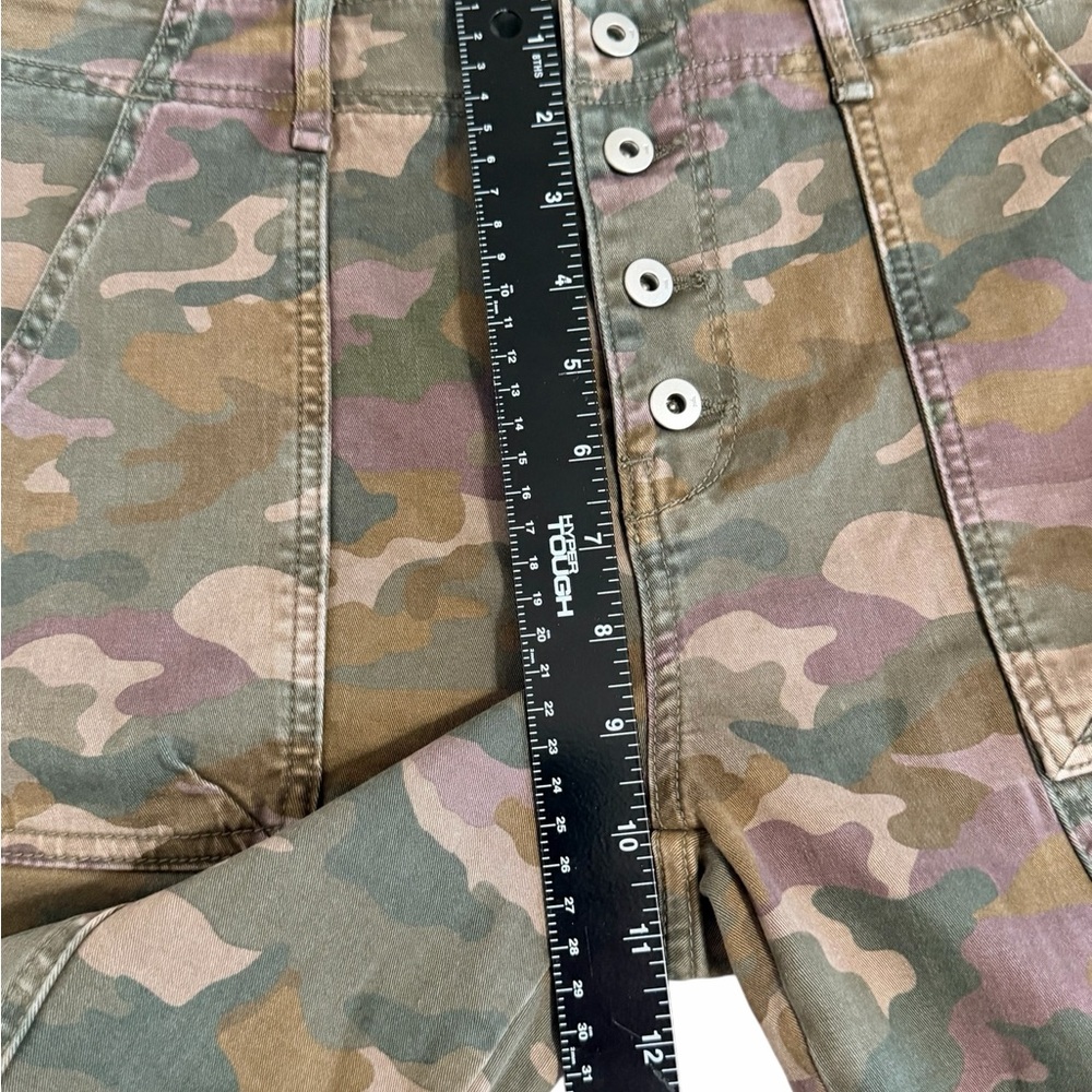 Camouflage Cargo Pants with Button Details - Picture 4 of 8